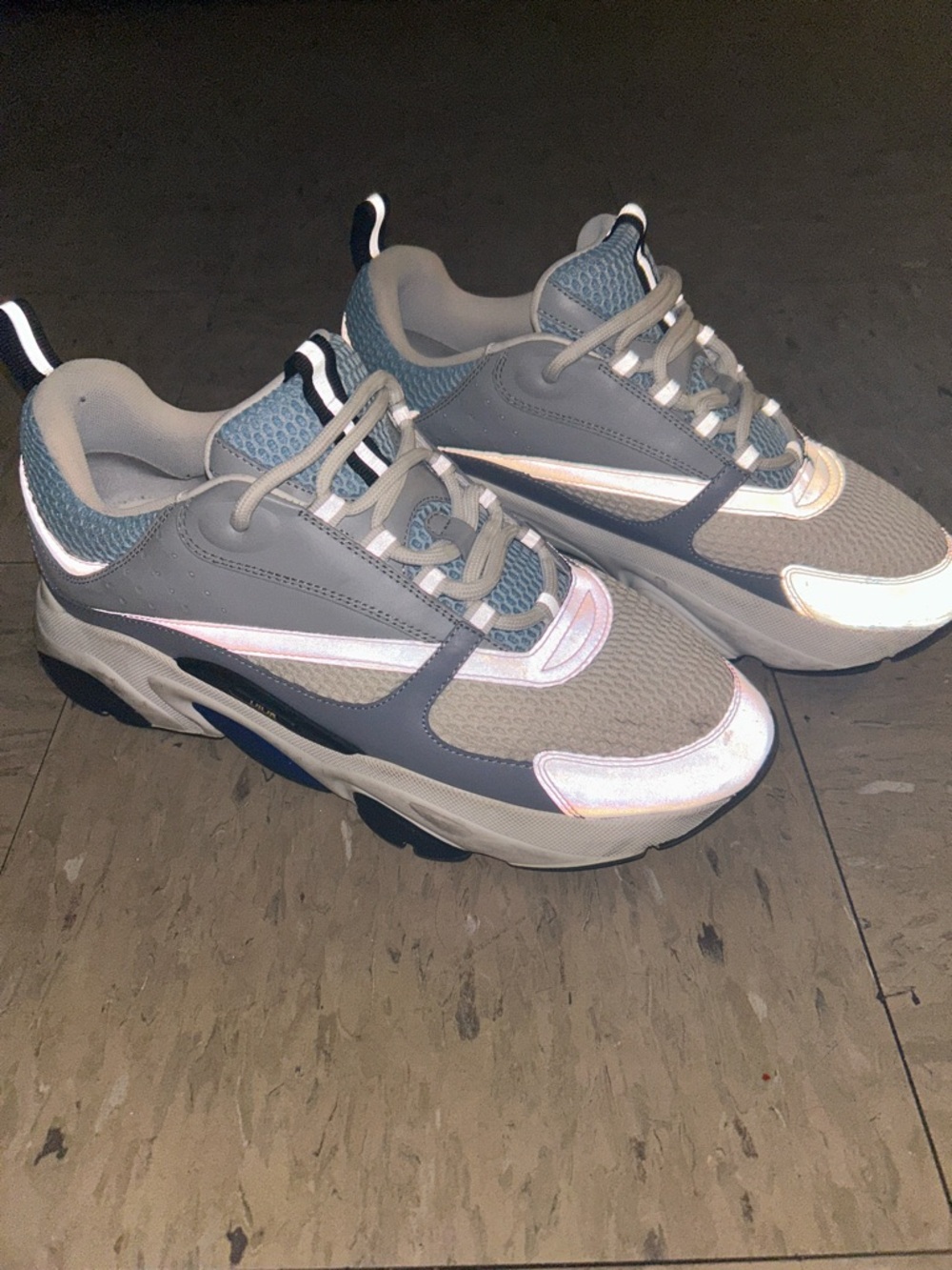 Dior Men's B22 Sneakers - Picture 2 of 9